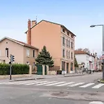 Stop Chez M District # Qualite # Confort # Simplicite * Villeurbanne